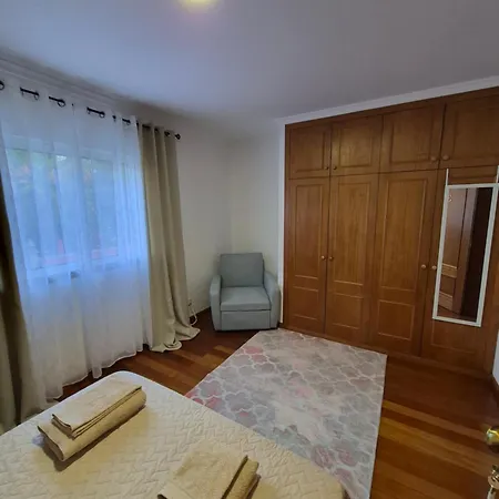 Lands Apartment